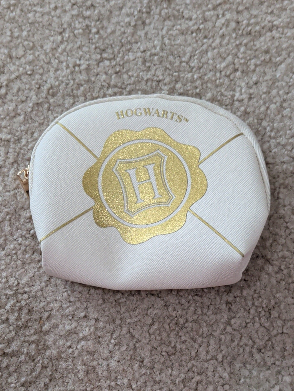 Warner Bros. Harry Potter Black and Cream Zipper Coin Pouch NWOT